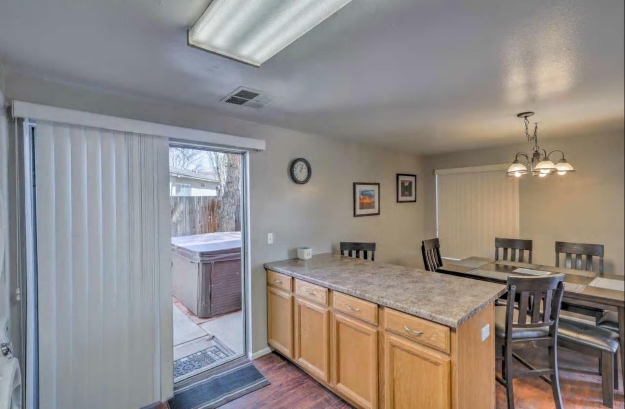 Attractive Apartment W/ Hot Tub Near Lake Powell Page Exterior photo